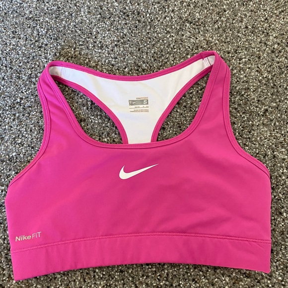 Nike sports bra, size small. - Picture 2 of 5